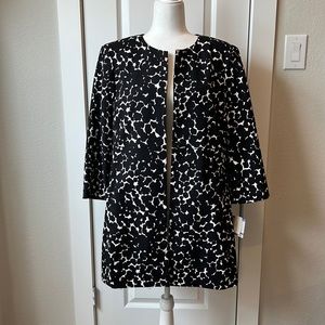 NWT Kasper Black and White Print Elegant Long Jacket Size 18